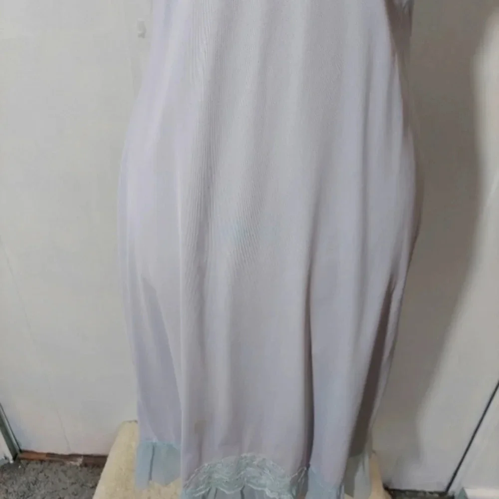 Vintage Baby Blue Kayser Tiny Pleats and Lace Full Slip with Adjustable Shoulder - Picture 4 of 16